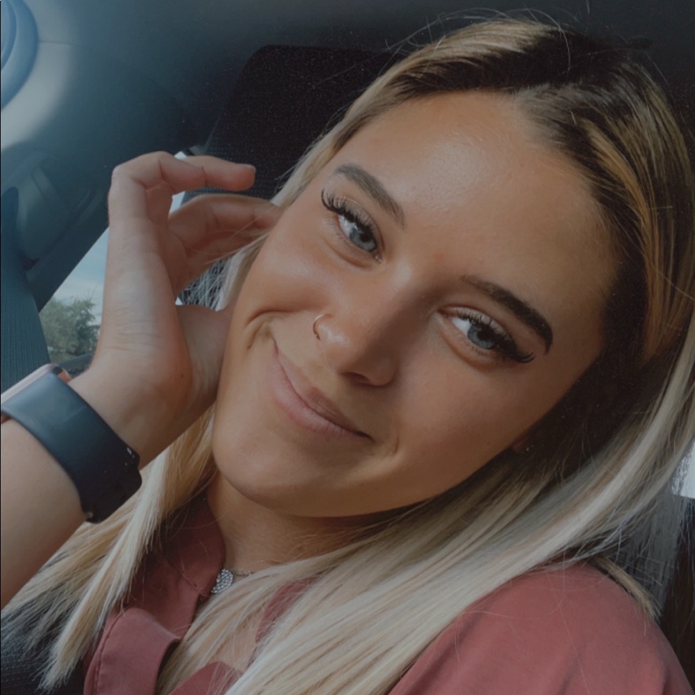 Meet your Posher, Kimberly